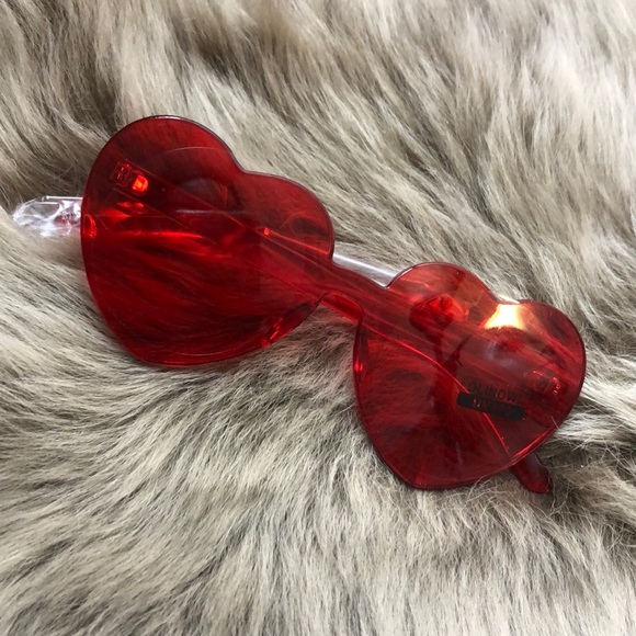 ✨THE AND! RED RIMLESS HEART SUN GLASSES *NWT* ✨ main image 7